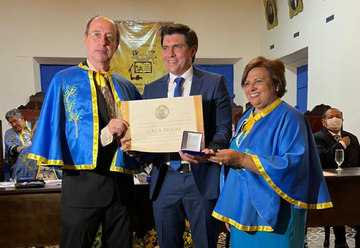 Casa Prado é homenageada pela Academia Mato-Grossense de Letras pelo apoio à preservação da cultura do estado