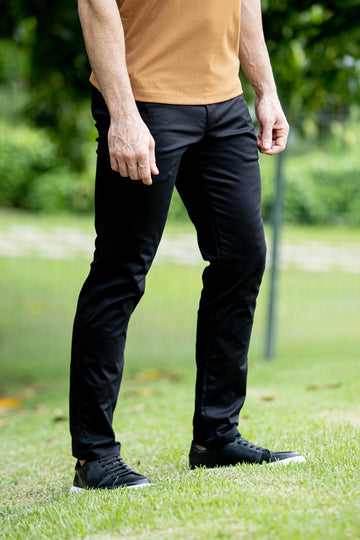 Calça Sarja Preta Slim