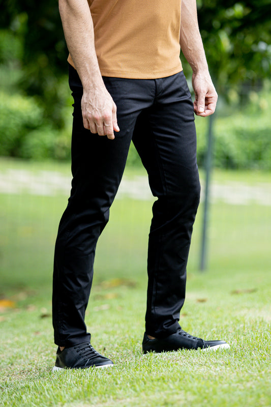 Calça Sarja Preta Slim